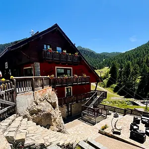 Piccolo Hotel